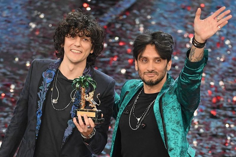 De Jablabla Nu Eurovision 2018 Ermal Meta E Fabrizio Moro Uit Italie Vertolken Non Mi Avete Fatto Niente